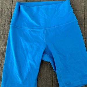 Align High rise shorts 8”